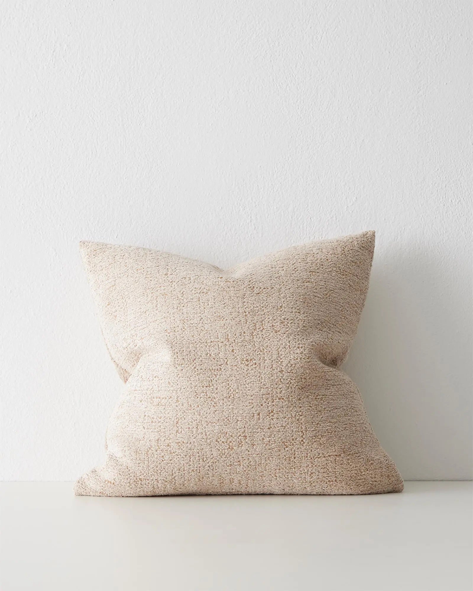 Laurent cushion barley