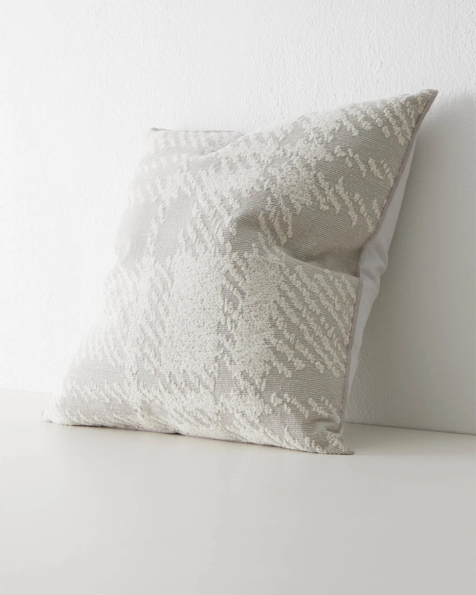 Sienne Cushion Moonbeam
