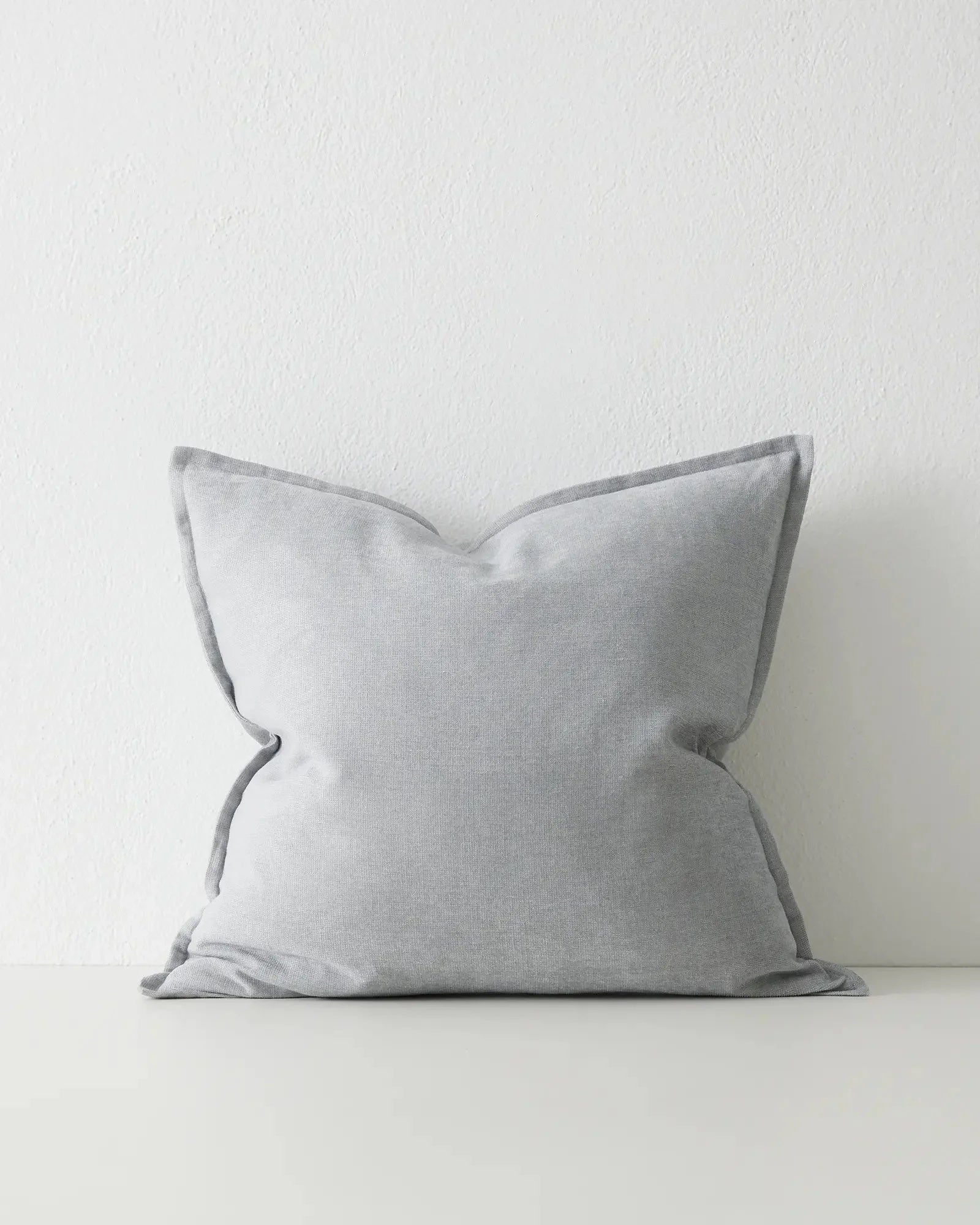 Fiore Cushion Breeze