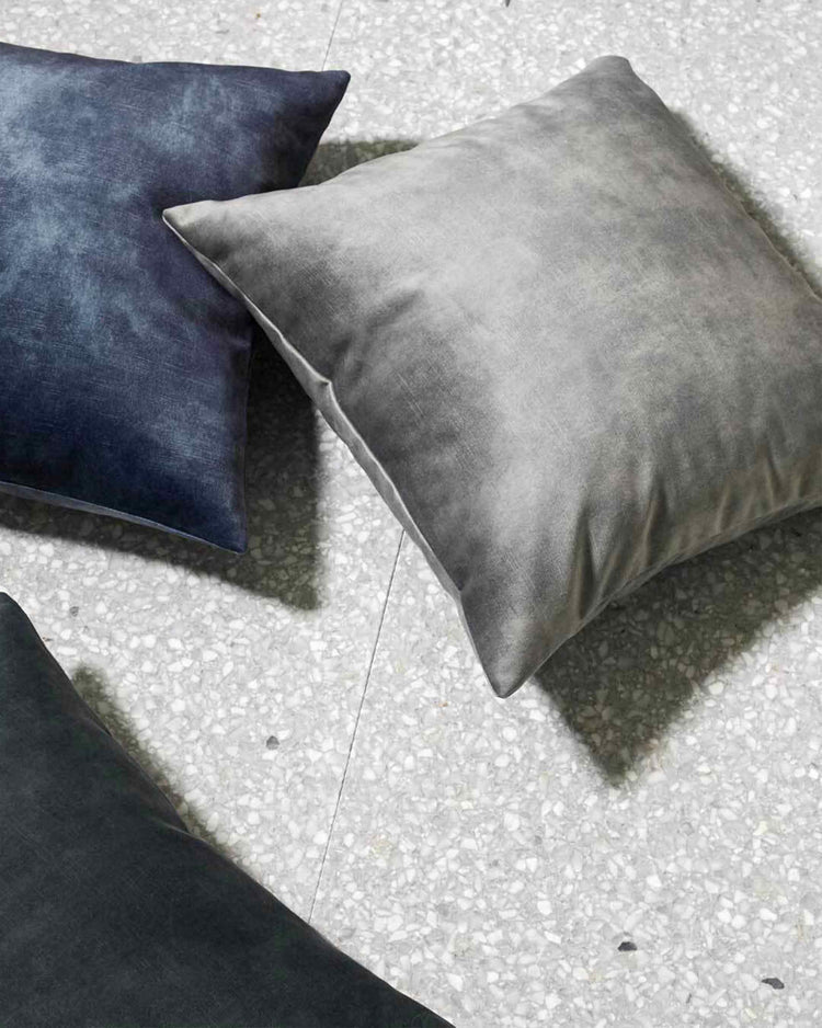 Velvet cushion Ava Steel