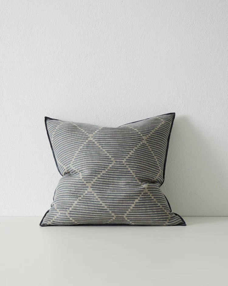 Edgecliff Cushion