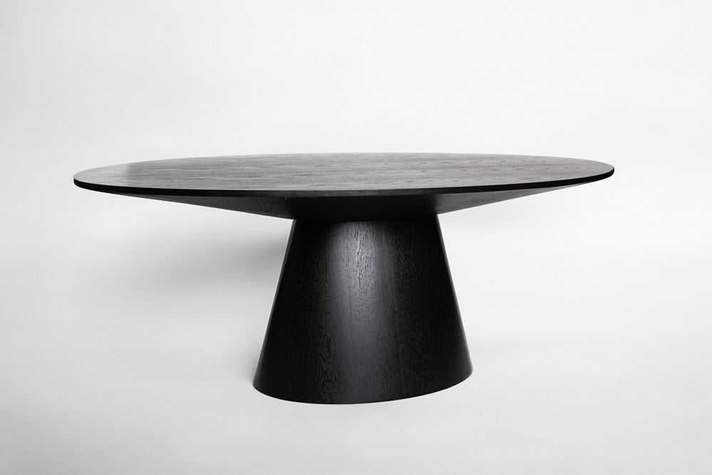 Alice Oval Dining table