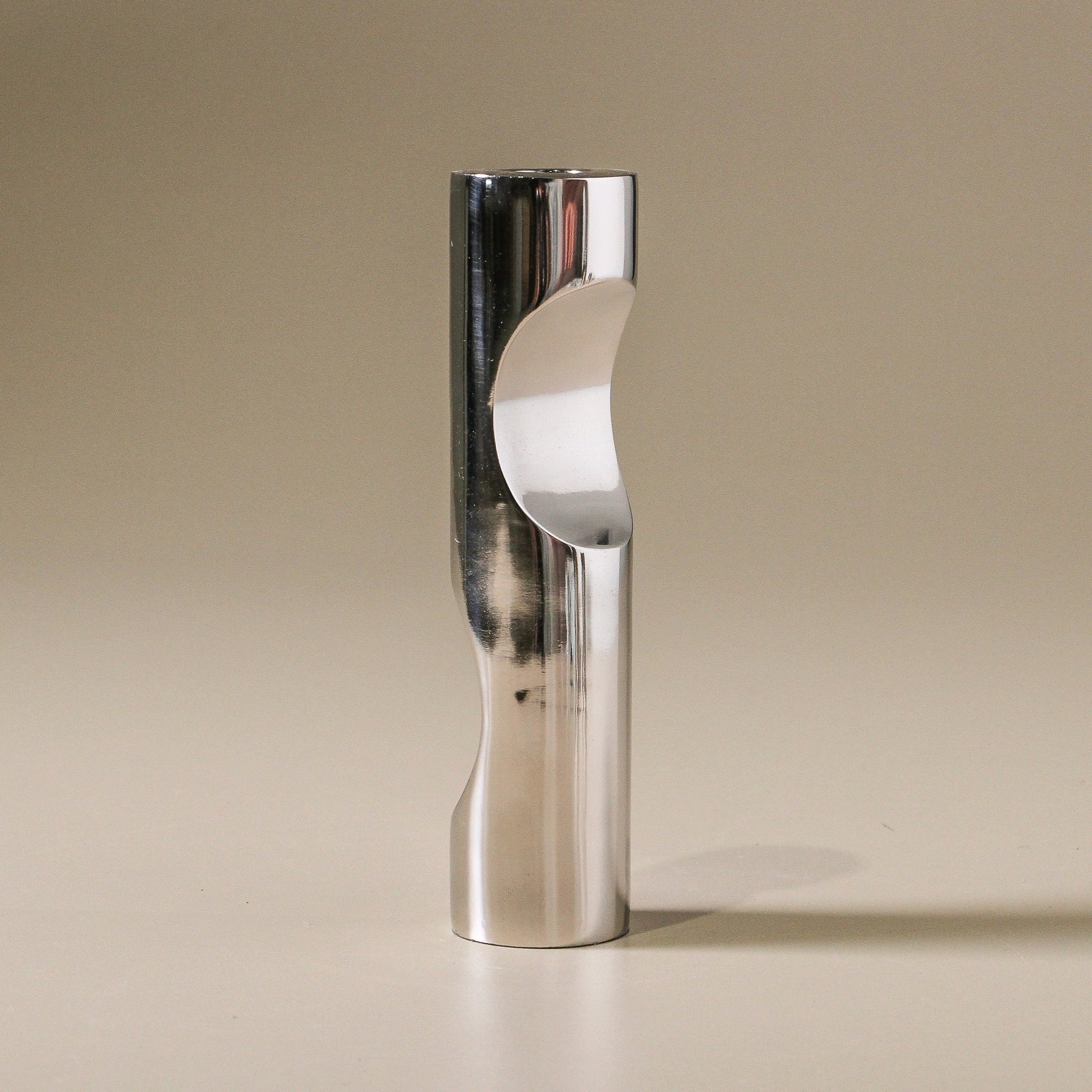 Silver metallic candle holder 