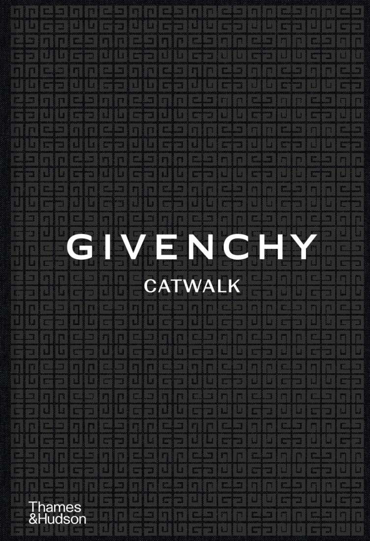 Givench catwalk Book